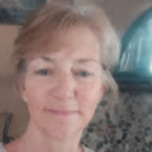 Meet your Posher, Dena